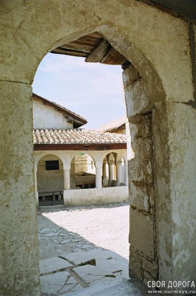 19970072-1.jpg